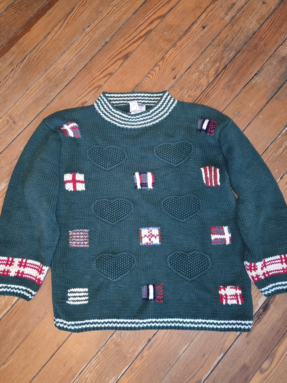 Vtg 90s novelty flag Heart Cotton Knit cottage granny Nautical fisherman Sweater